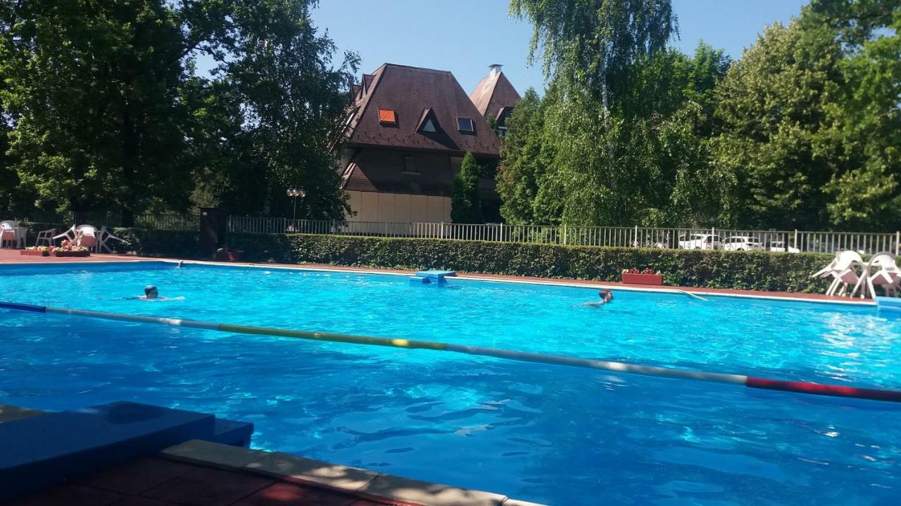 Kek Vitorlas Apartman Гардонь Екстер'єр фото